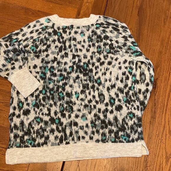 New Ann Taylor Loft womens animal cheetah print grey and teal wool blend sweater - Picture 5 of 6